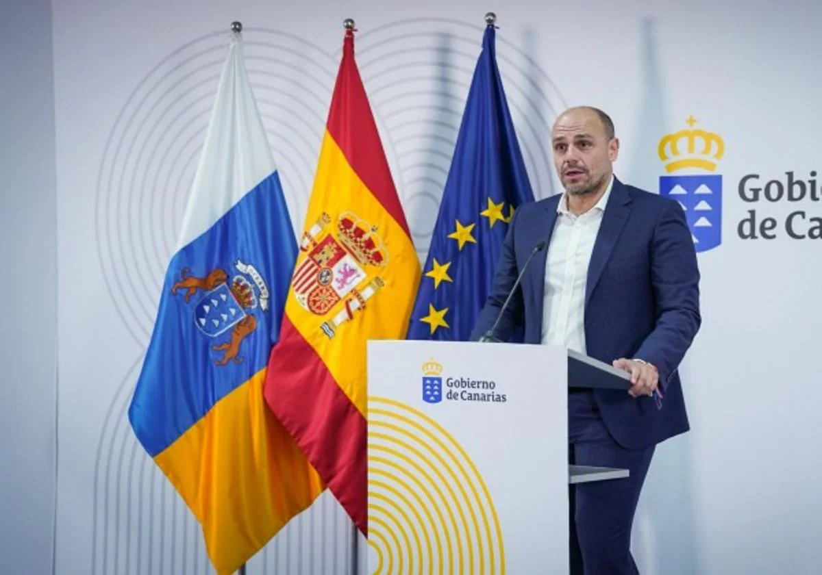 Alfonso Cabello da a conocer los acuerdos del Consejo de Gobierno.