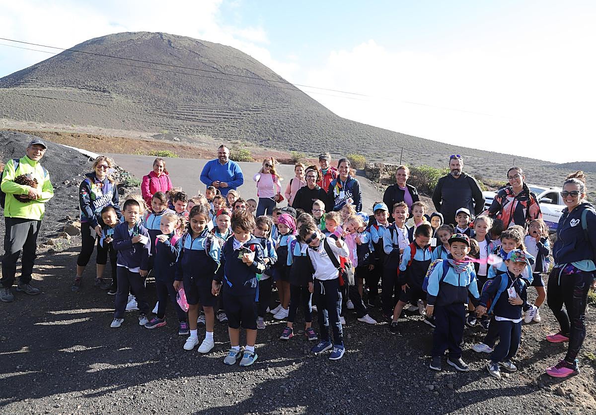 Escolares en la ruta por suelo norteño.