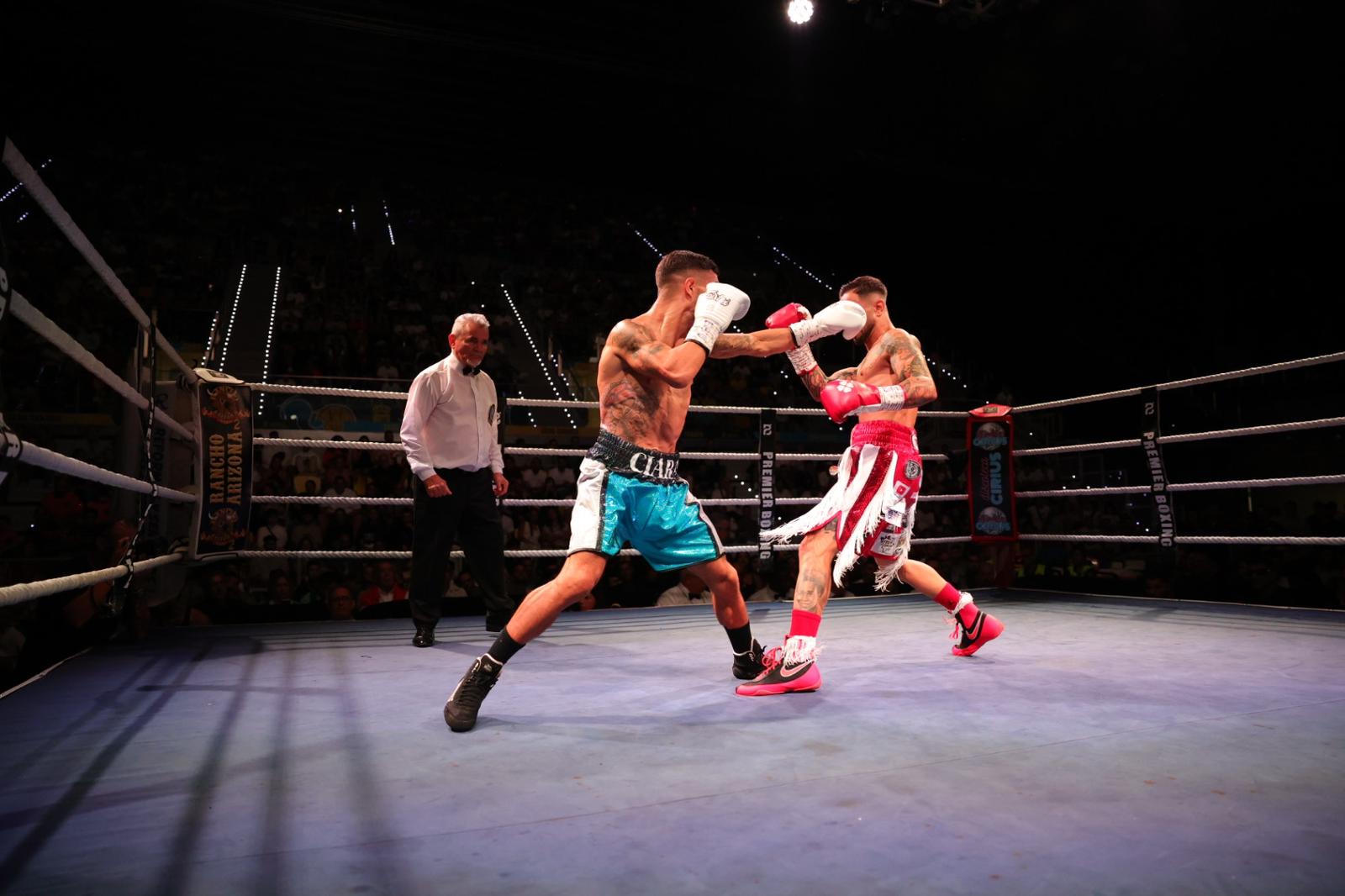 El Gran Canaria Arena vibra con el mejor boxeo