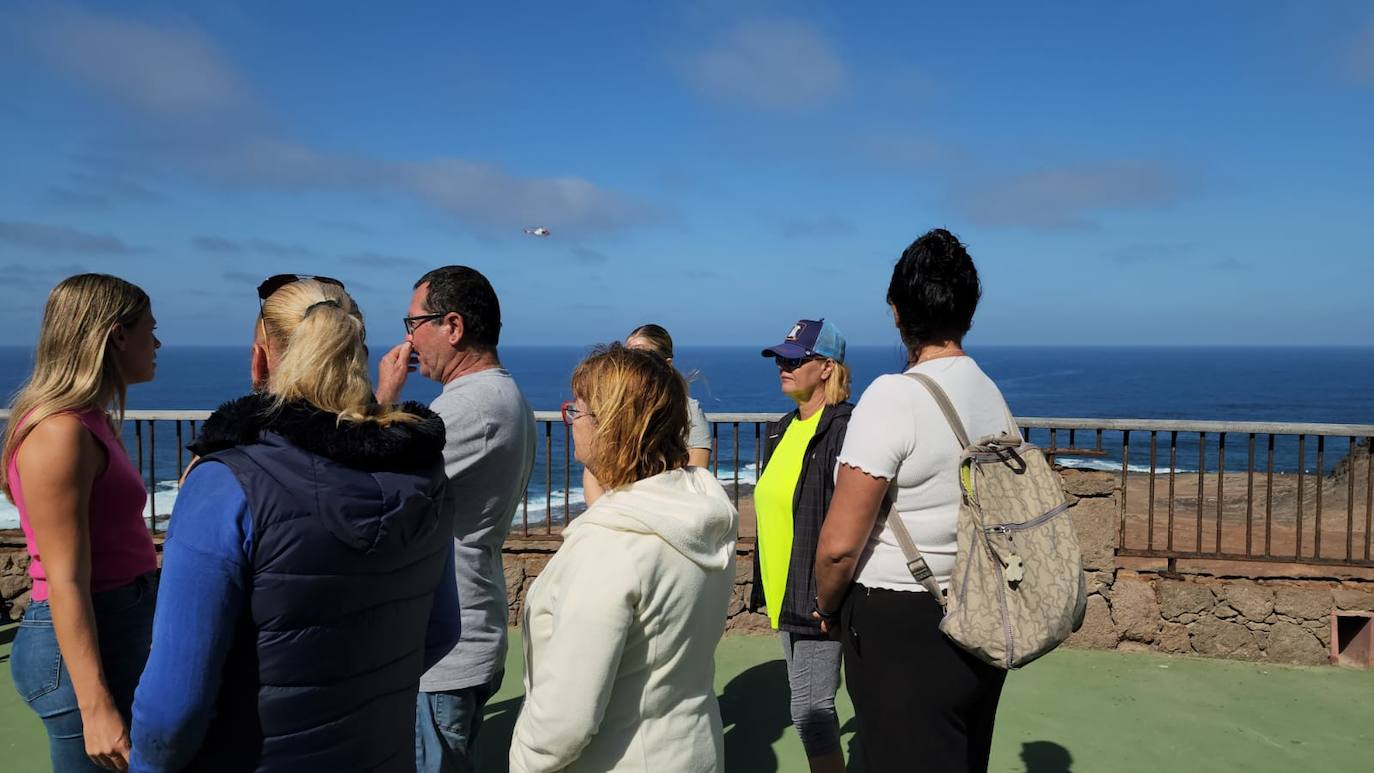 La familia del desaparecido en El Confital no se rinde