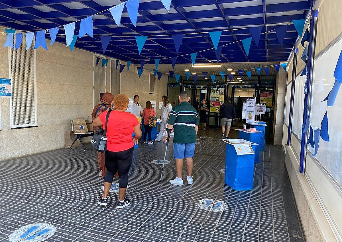 Imagen secundaria 1 - 'Feria itinerante sobre el abordaje integral de la persona con diabetes'