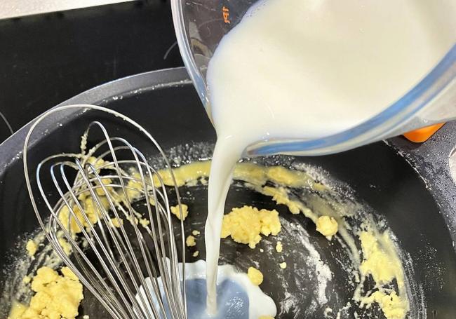 Vertemos la leche, en hilo