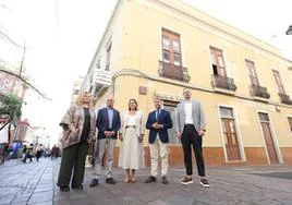 Visita a las nuevas oficinas Diputación del Común en Tenerife antes de iniciar los trabajos.