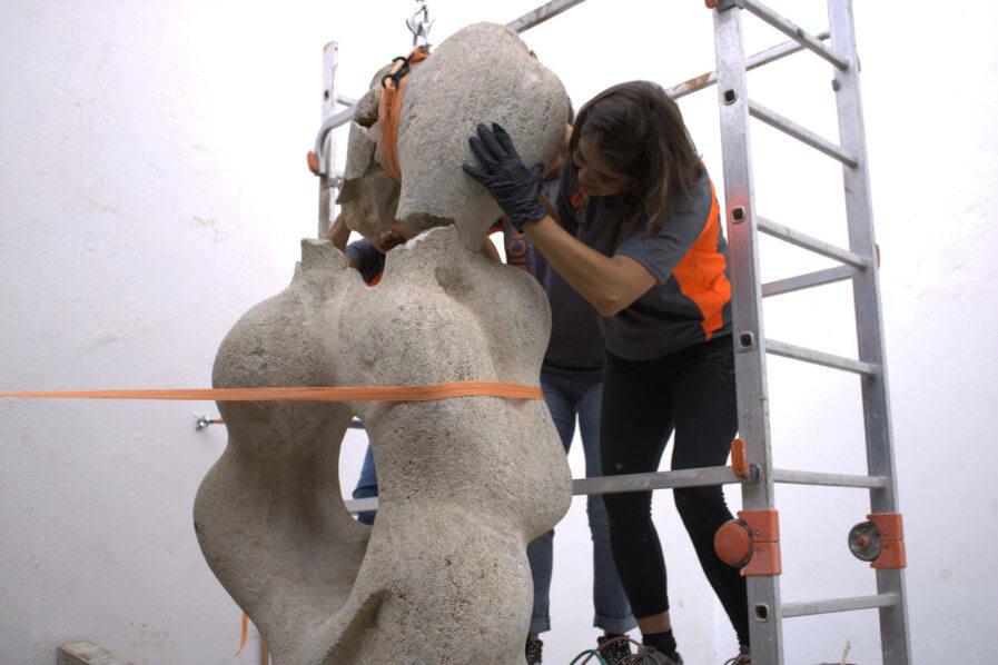Del destrozo a la restauración: la escultura de Plácido Fleitas vuelve a Telde