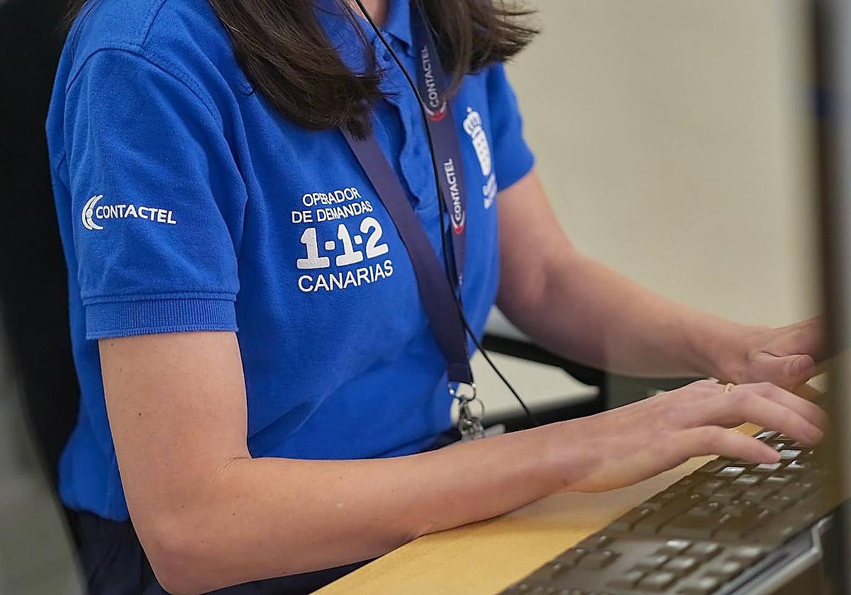 Un coche se precipita por un barranco en La Palma, dejando dos heridos.