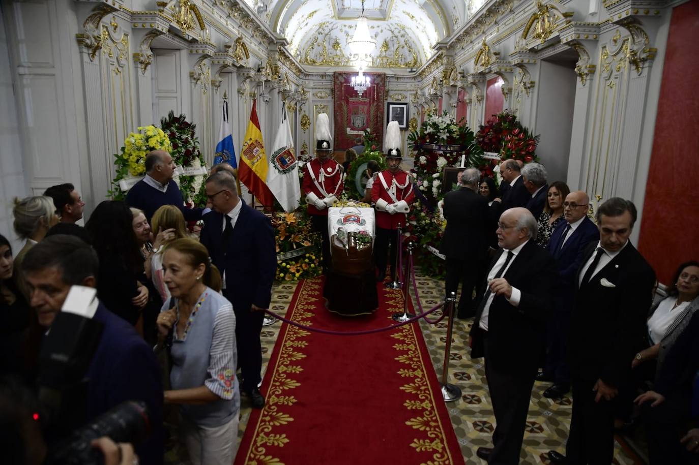 Capilla ardiente de Jerónimo Saavedra