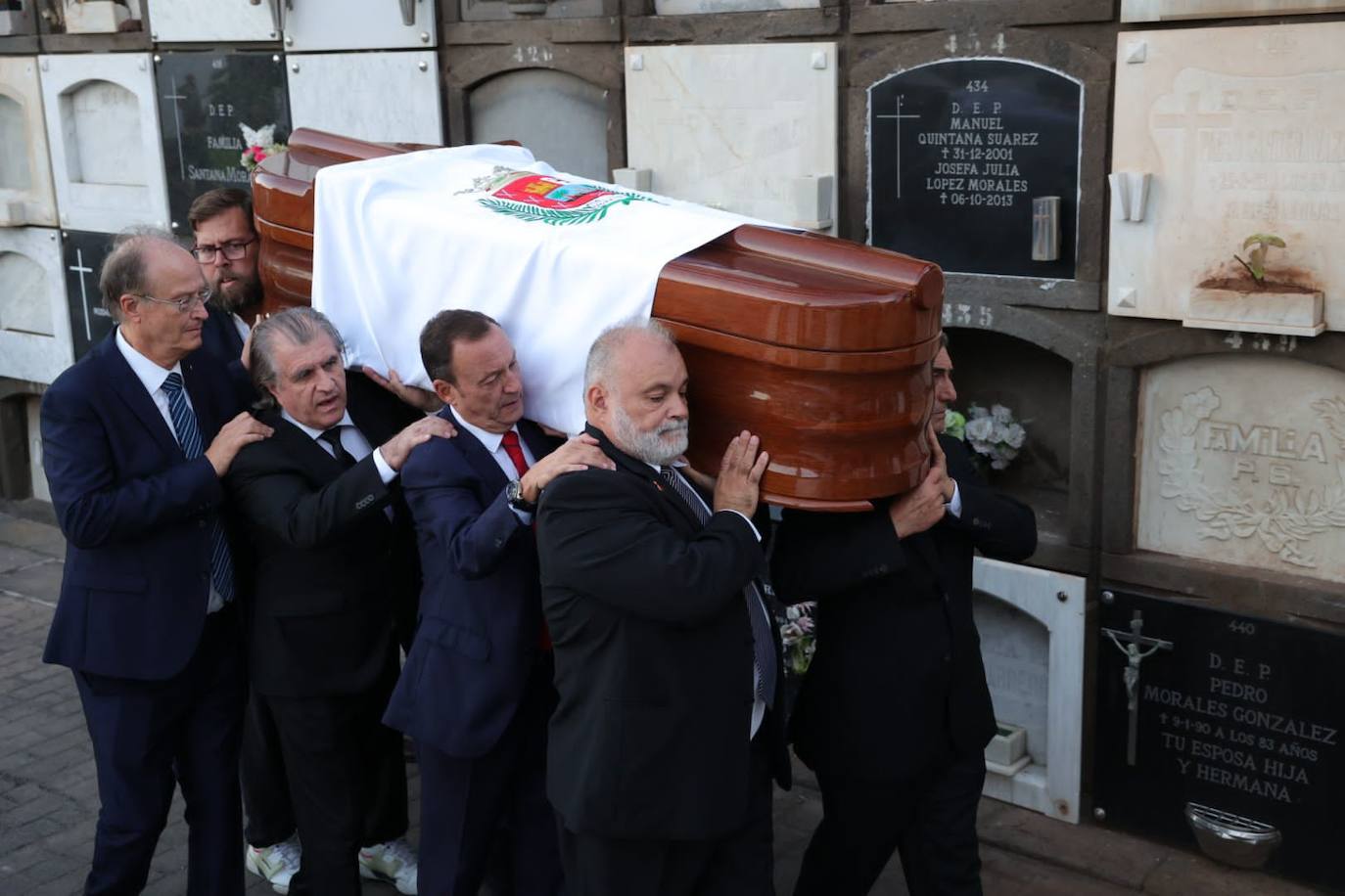 Último adiós a Jerónimo Saavedra