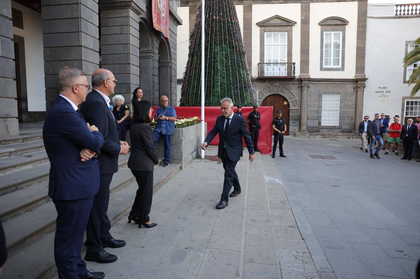 Último adiós a Jerónimo Saavedra