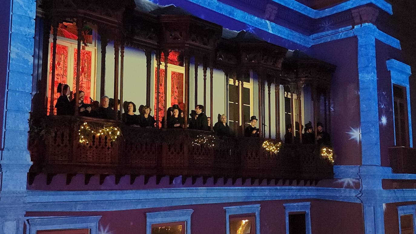 Las Palmas de Gran Canaria brilla con el encendido navideño