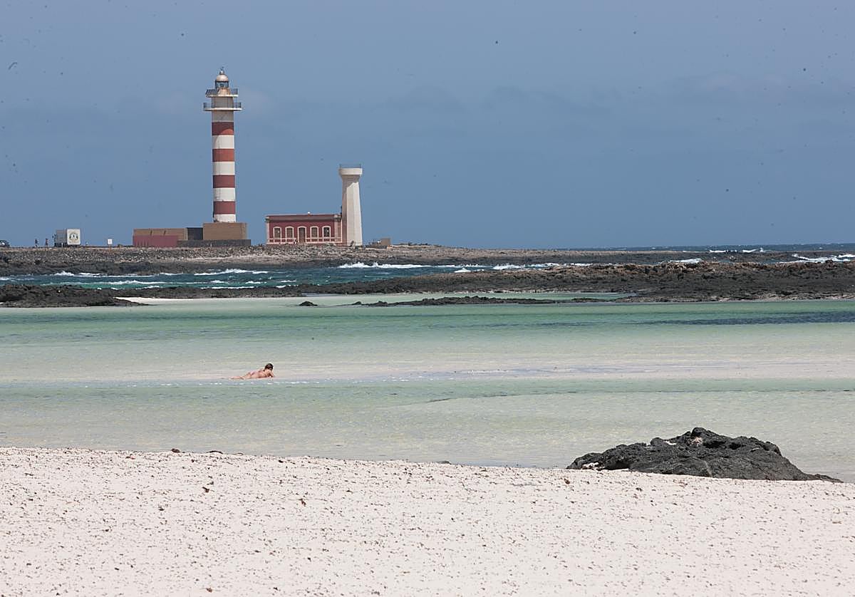 Faro de El Tostón, en El Cotillo, en el municipio de La Oliva.