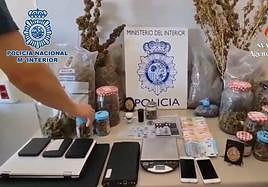 Parte del material intervenido.