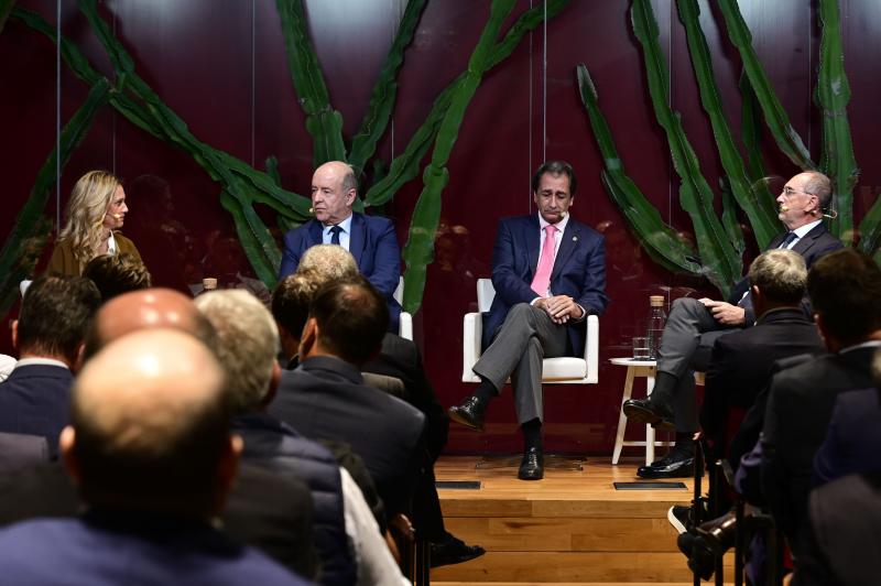 El Santander analiza en CANARIAS7 las perspectivas empresariales