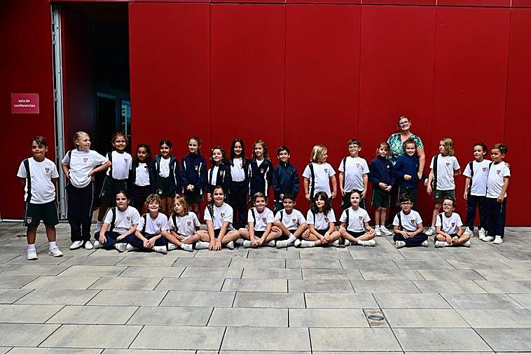 El alumnado del colegio Canterbury Maspalomas en su visita a la sede de CANARIAS7.