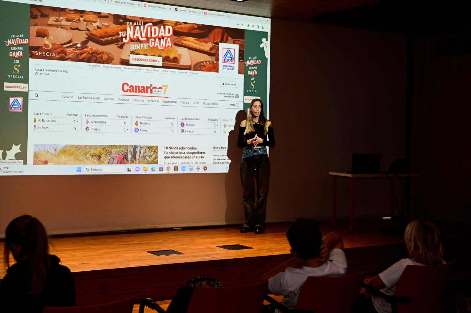 La visita del Canterbury Maspalomas a CANARIAS7, en imágenes