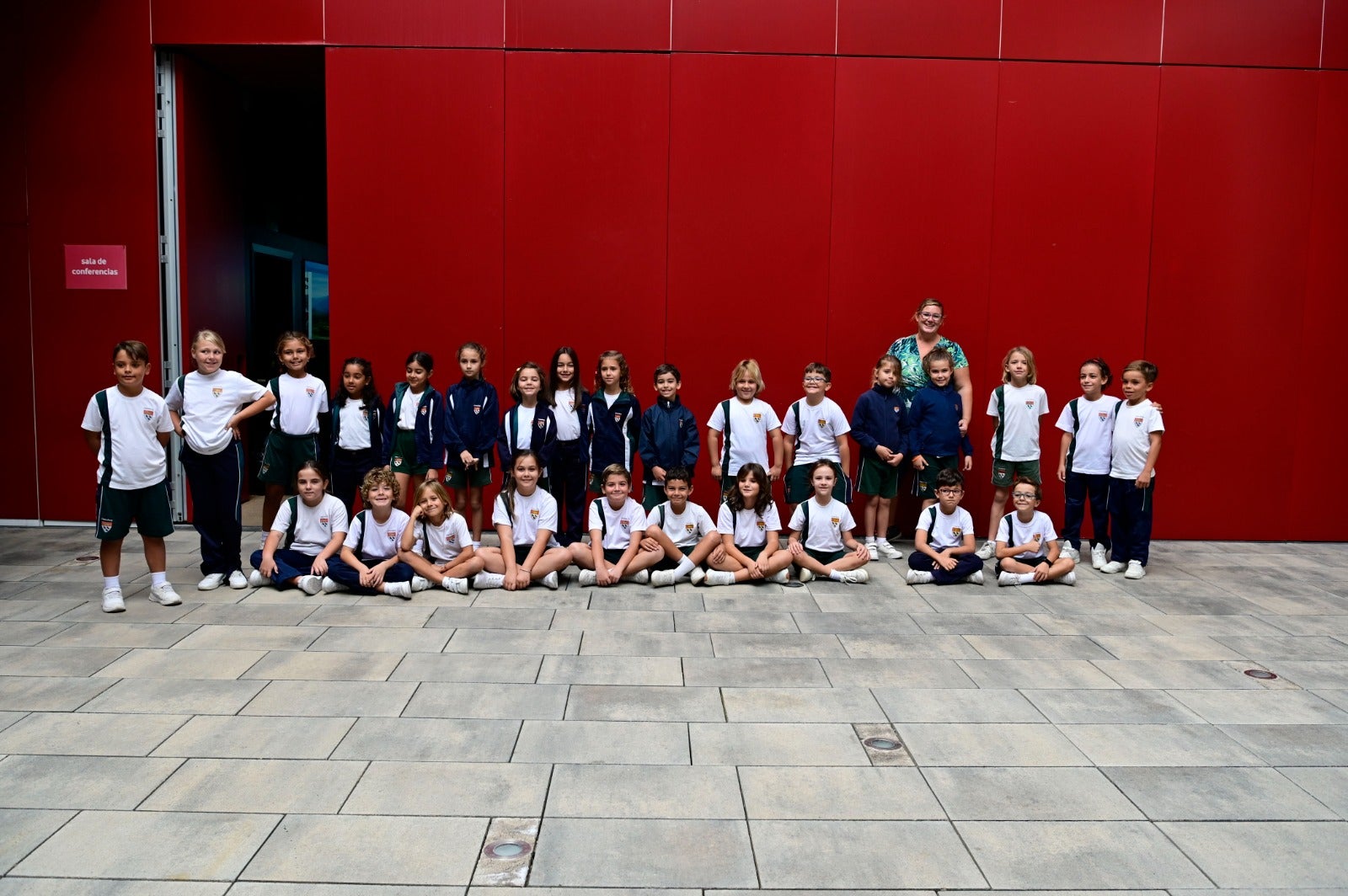 La visita del Canterbury Maspalomas a CANARIAS7, en imágenes