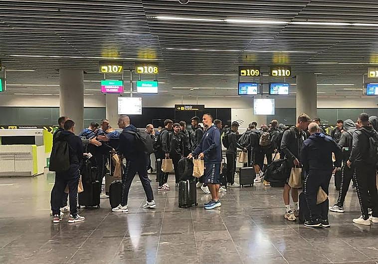 La UD en el aeropuerto de Gran Canaria.