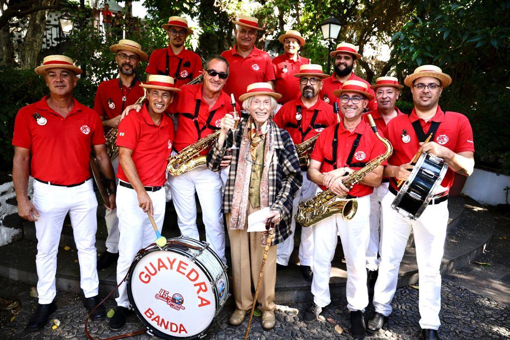 Un brindis por los 90 años de Dámaso