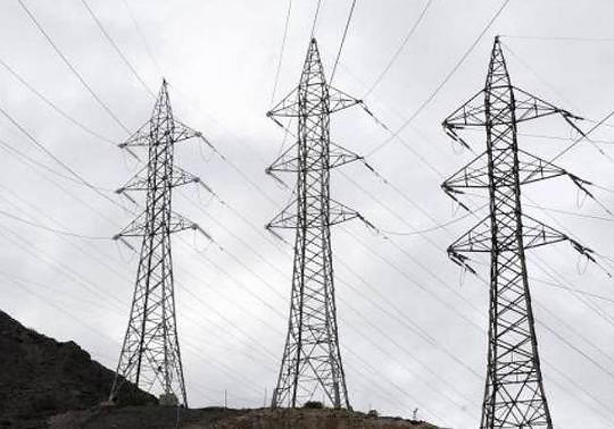 Imagen de archivo de tres torretas en Gran Canaria.