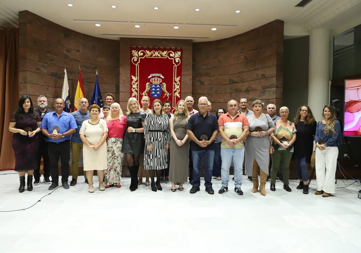 The great blood donors of the Canary Islands, honored by Parliament and the ICHH