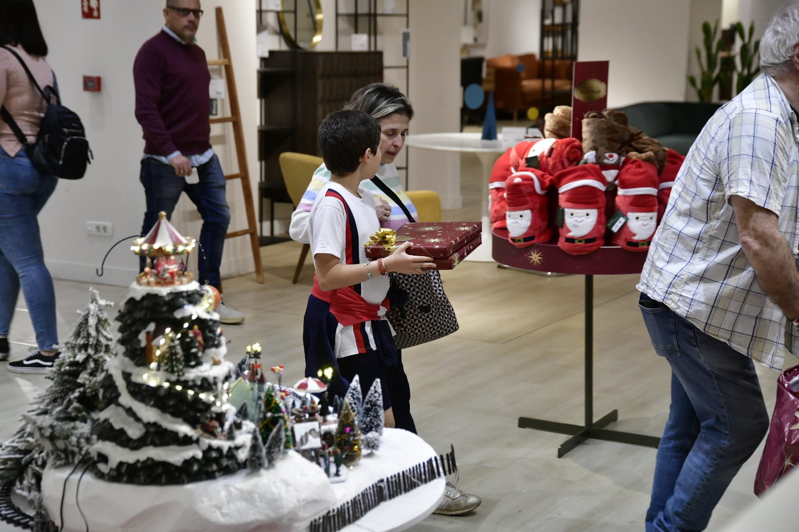 Frenesí comercial en Navidad