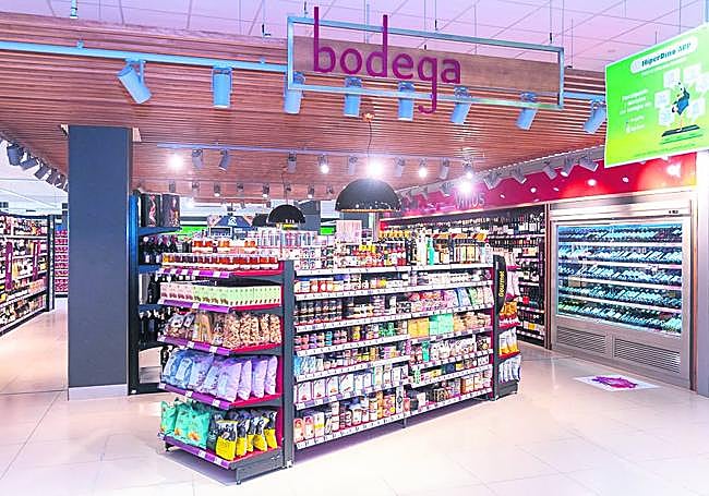 Sección de Bodega de Hiperdino.