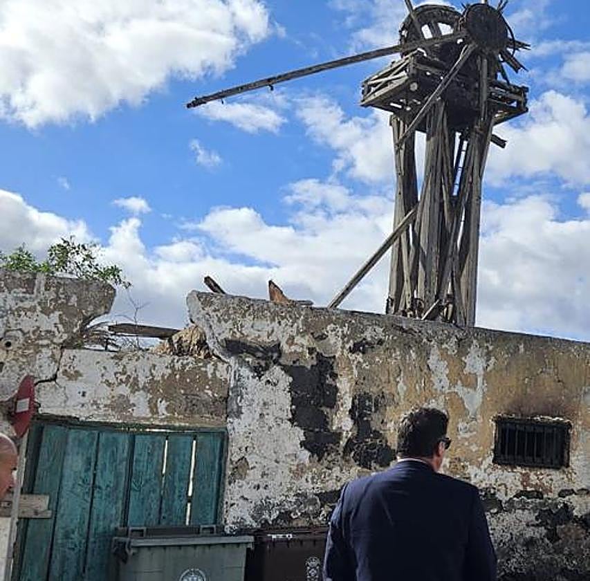 Alcalde, ante la Molina.