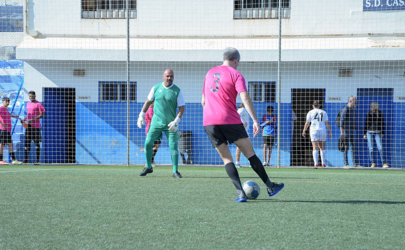 Clavijo, todo un futbolista en un encuentro solidario