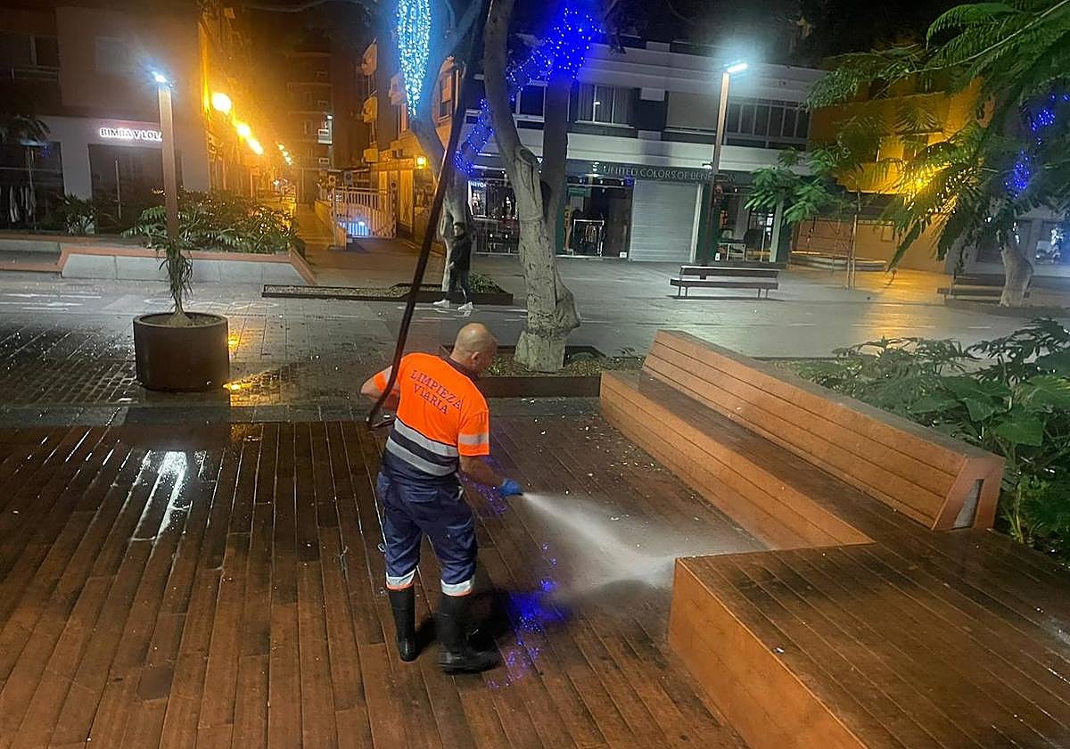 Servicio de limpieza en Mesa y López.