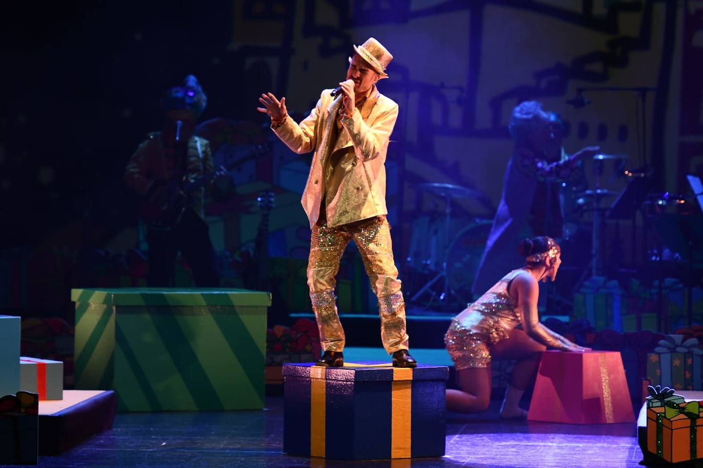 &#039;Navidonia 2&#039; llena el Pérez Galdós con su espectáculo navideño