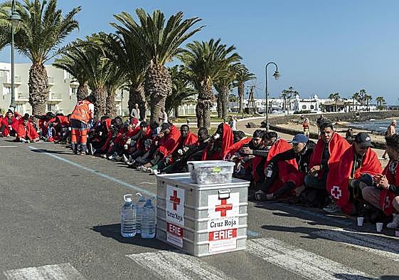 Imagen de un grupo de migrantes que llegó a Lanzarote esta semana.
