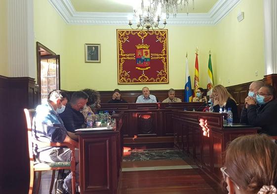Imagen del pleno celebrado en el Ayuntamiento de Teror.