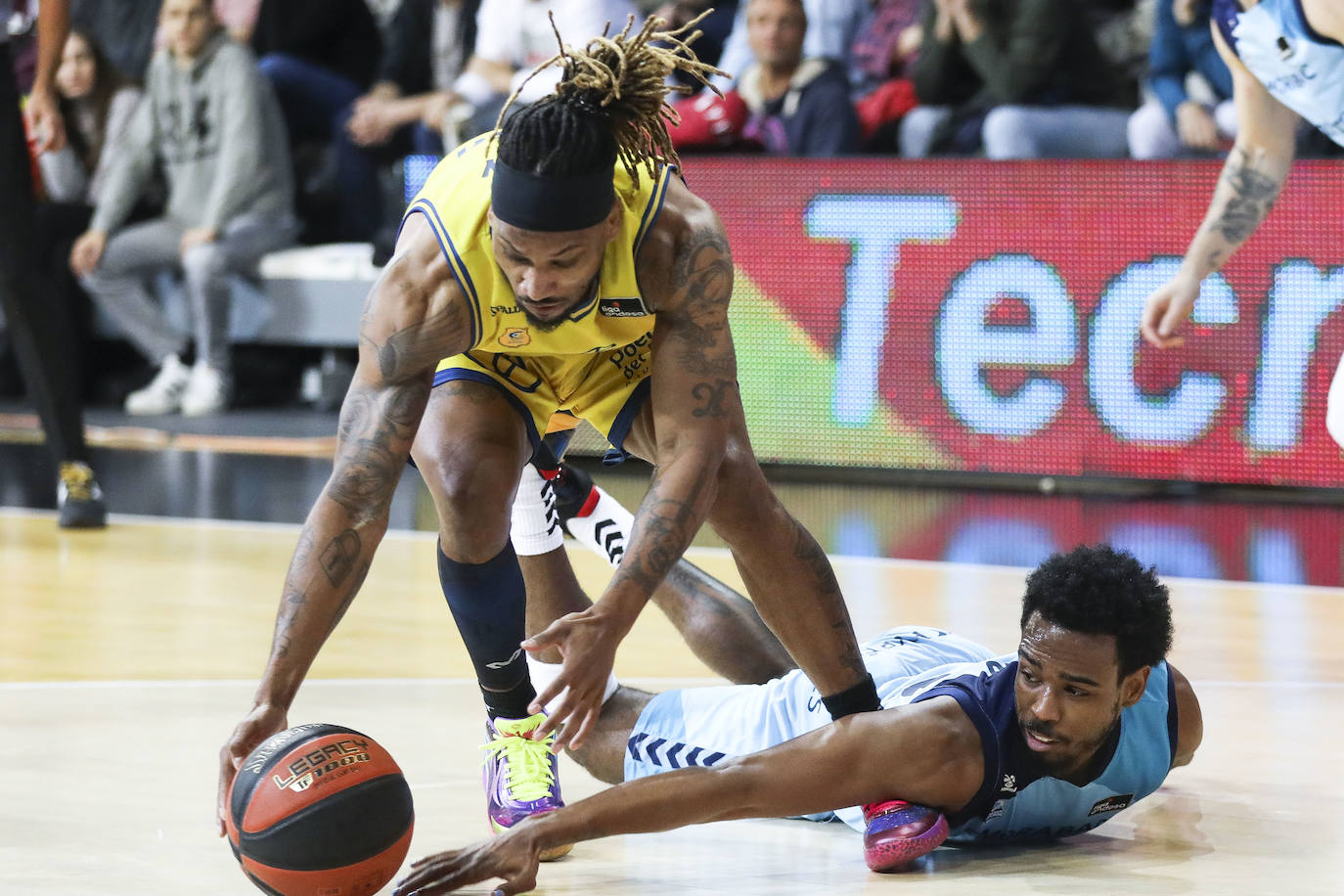 Albicy, ante el Andorra.