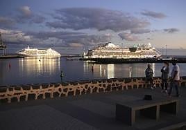 Cruceros atracados en aguas de Arrecife a mediados del mes de diciembre.
