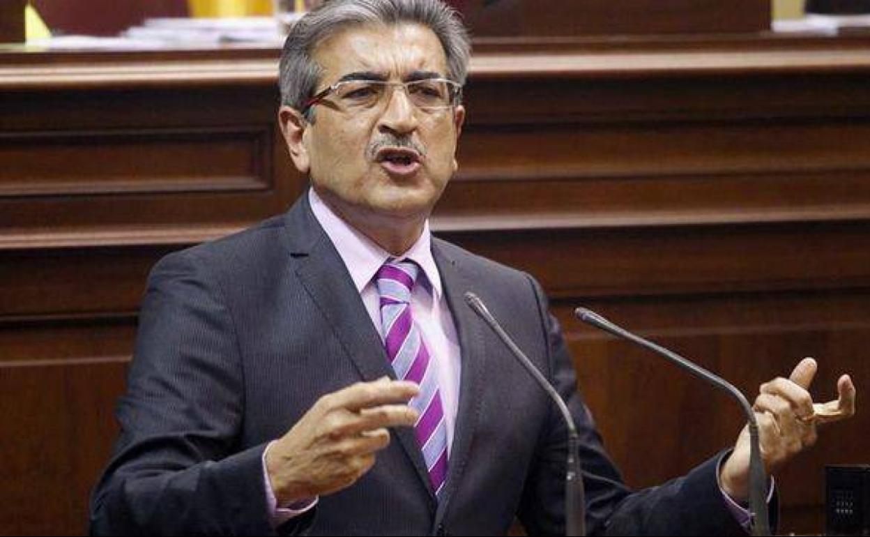 El vicepresidente del Gobierno de Canarias y consejero de Hacienda, Román Rodríguez. 