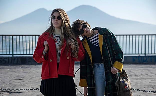 La ciudad de Nápoles es un protagonista más de esta serie. 