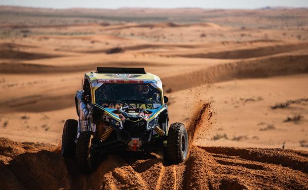 La Expedición Canarias Dakar disfruta de su mejor etapa en este Dakar 2023
