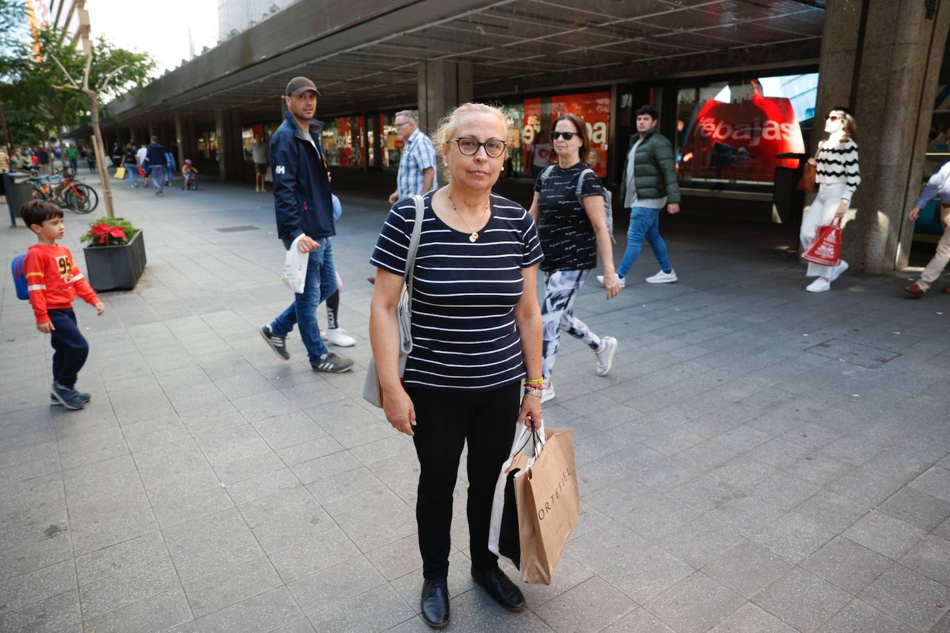 Imagen de la zona comercial de Mesa y López esta mañana. 
