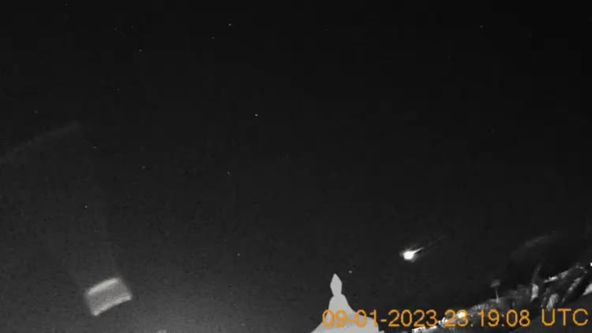 El caza bólidos de Lanzarote capta la explosión del cohete Virgin Orbit