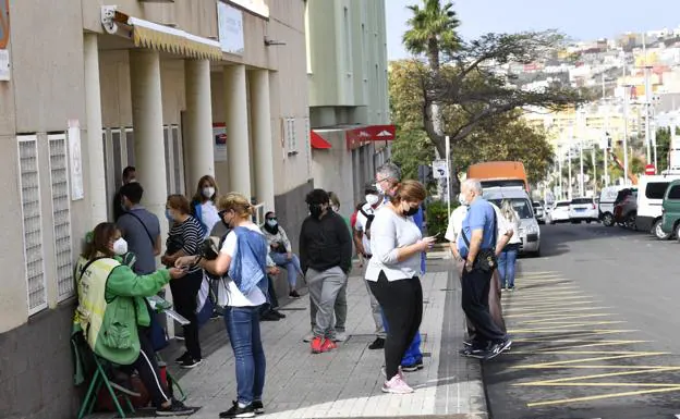 Los médicos de atención primaria en Canarias exponen sus demandas al SCS