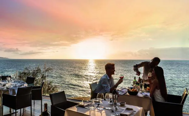 El restaurante Brunelli´s ofrece un espectacular mirador del océano Atlántico.