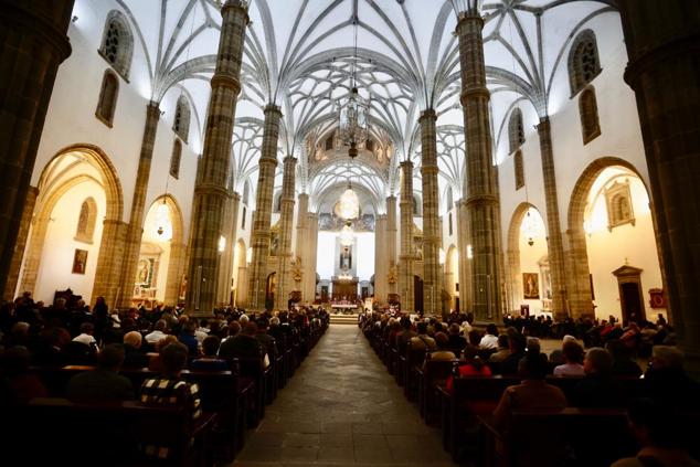 Imagen de la misa funeral de Benedicto XVI. 
