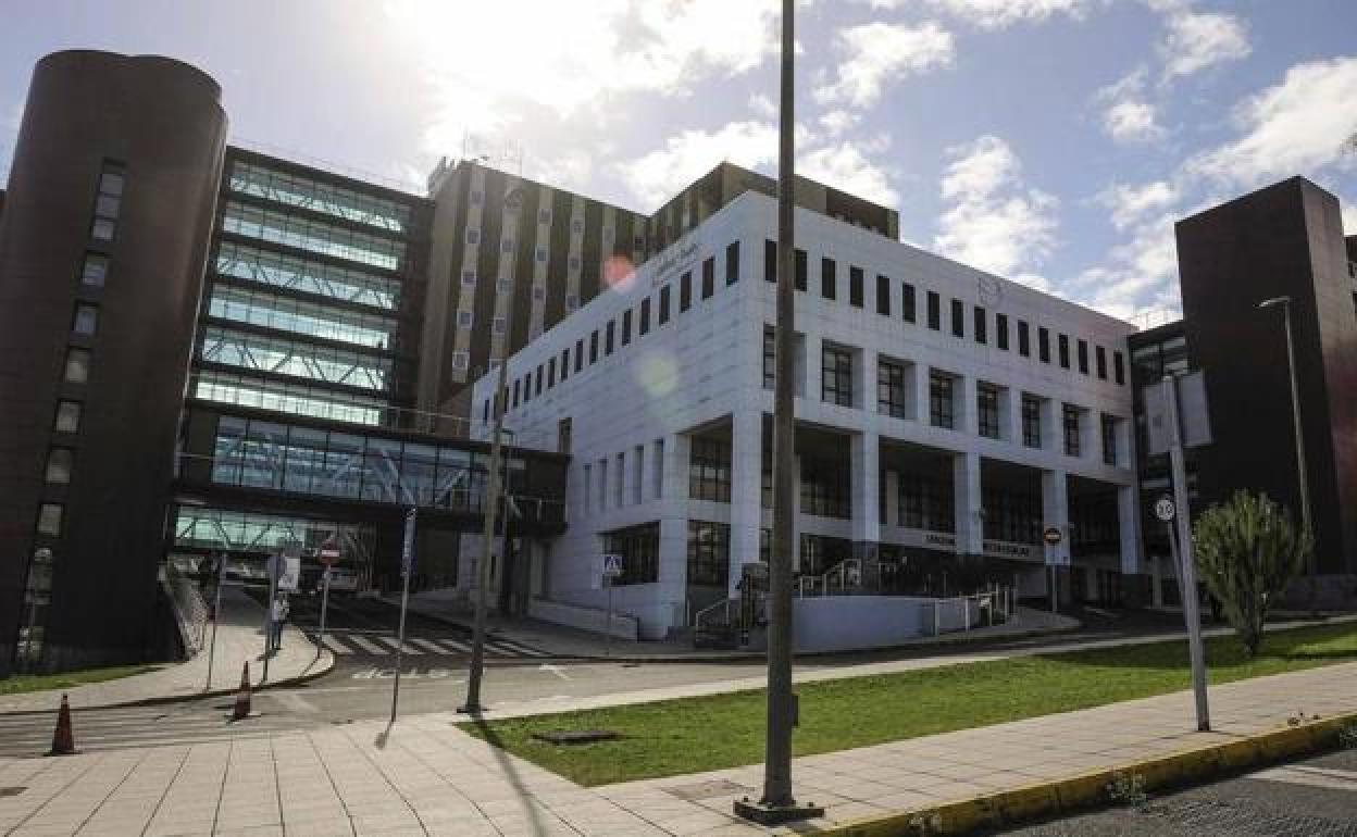 Este es el nuevo equipo directivo del Complejo Hospitalario Insular Materno Infantil