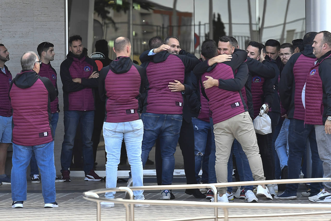 Fotos: triste despedida de amigos y familiares de Arturo García 