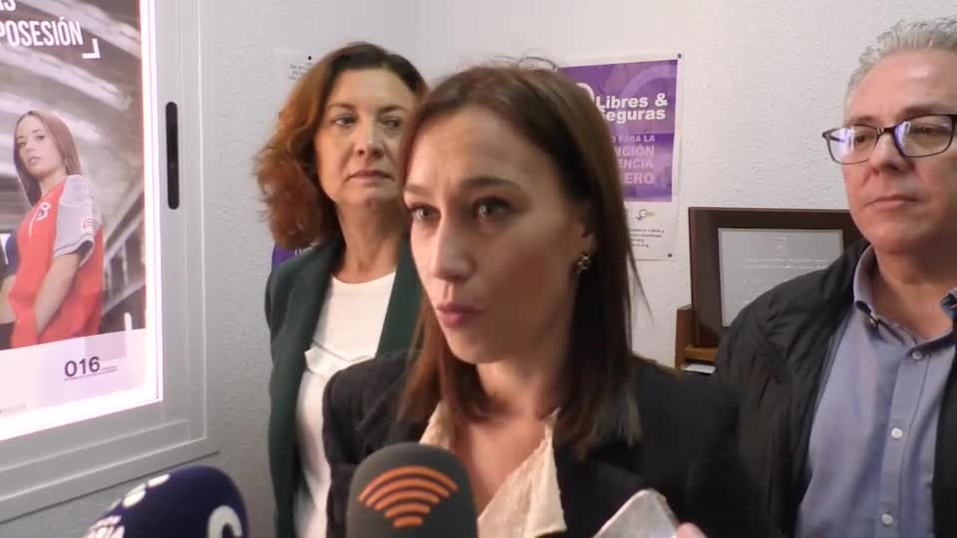Nira Fierro (PSOE) visita la Asociación Gara de La Gomera