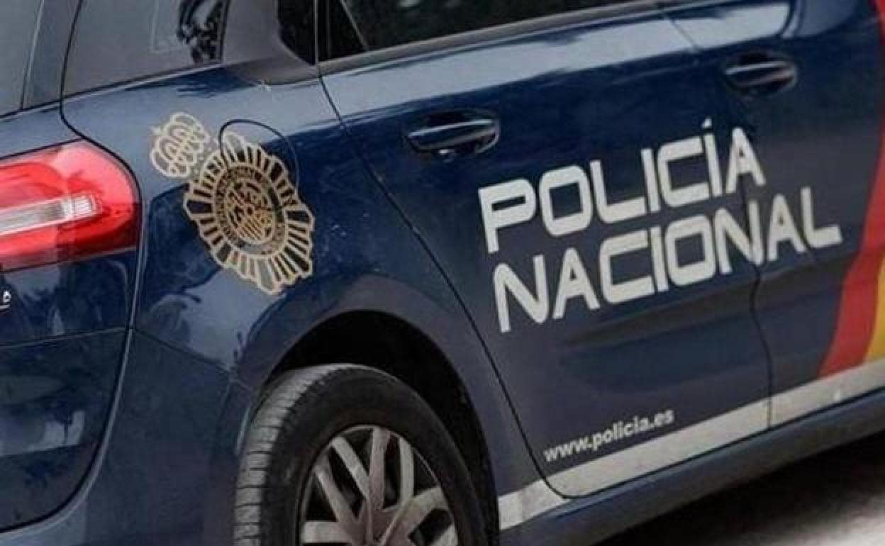 Un menor de 13 años apuñala a la madre de su novia en Madrid por quitarle el móvil a su hija