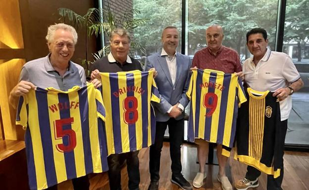 Ramírez se reúne en Buenos Aires con las leyendas argentinas de la UD