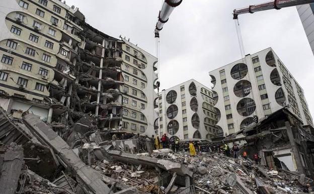 El Comité de Emergencia activa un plan para apoyar a la población afectada por el terremoto