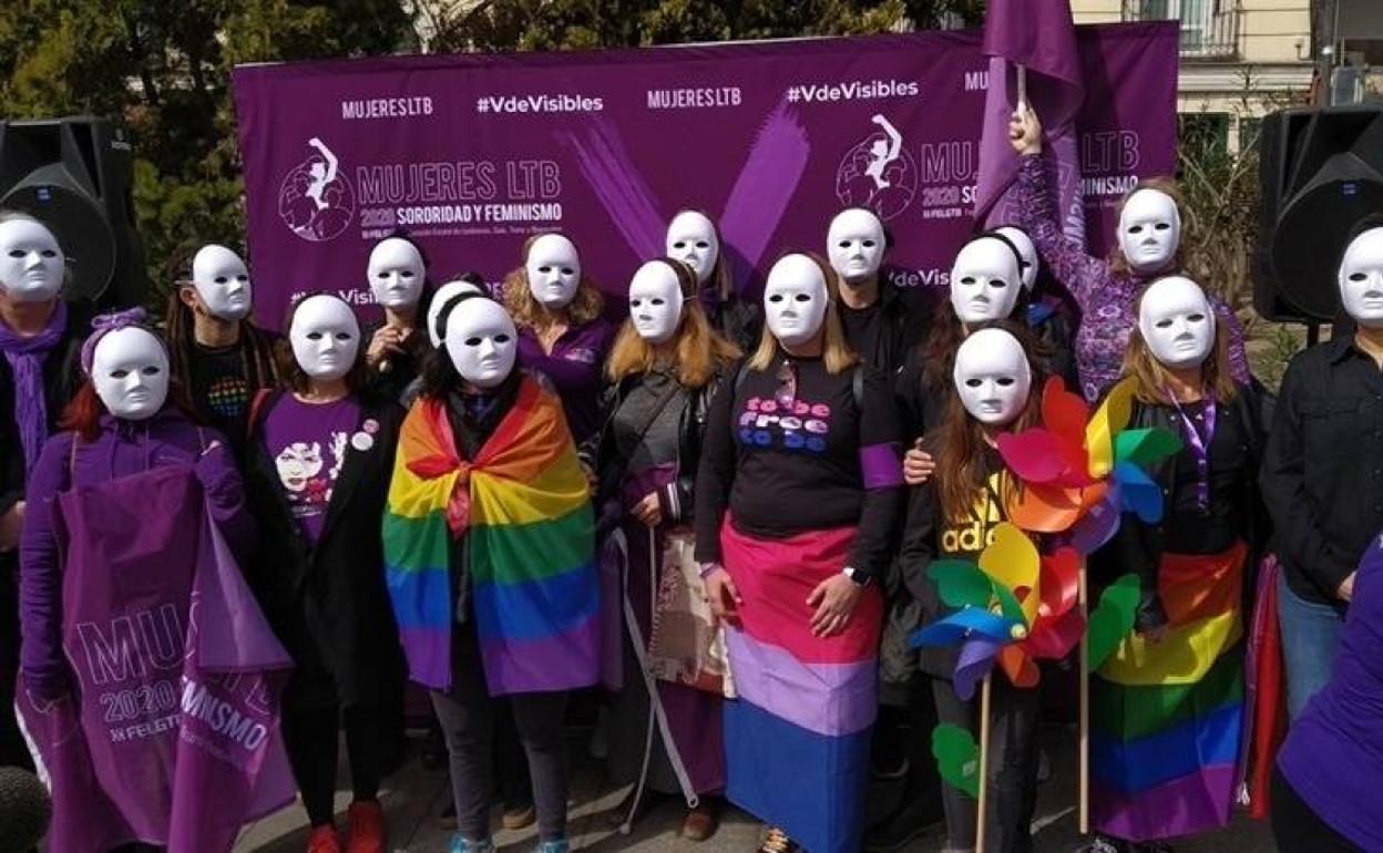 Mujeres LTB denuncian la falta «preocupante» de atención sanitaria especializada