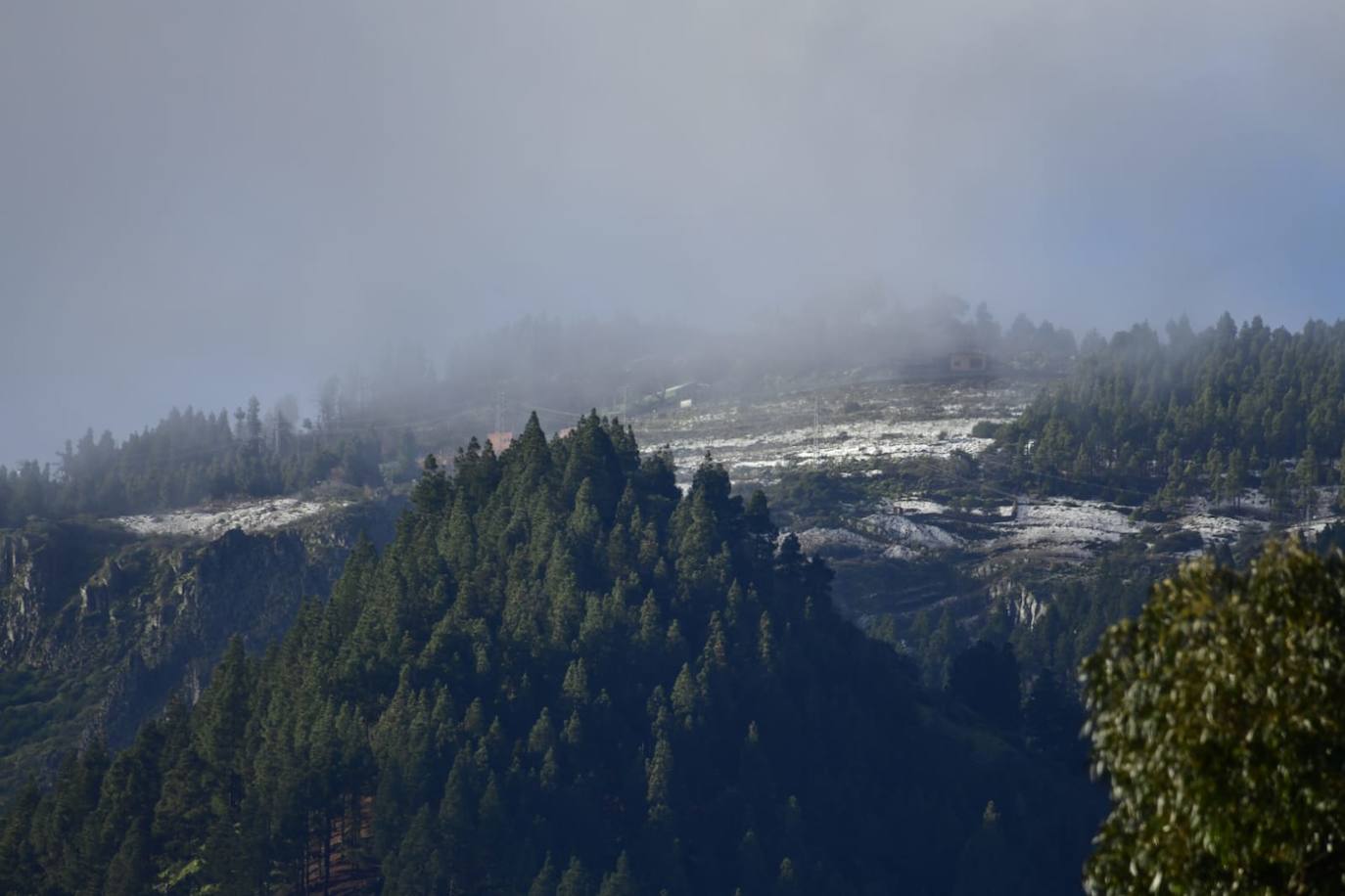 Fotos: A bordo del quitanieves en la cumbre blanca de Gran Canaria