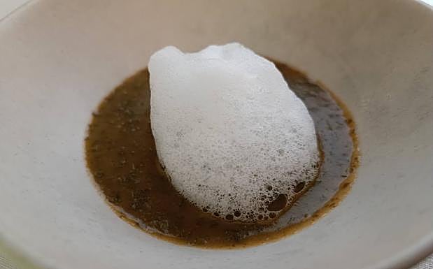 Imagen principal - Las Palmas de Gran Canaria conquista Asturias con un sublime menú a cuatro manos